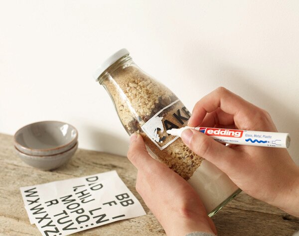 Lakový popisovač EDDING PAINT MARKER 751 bílý